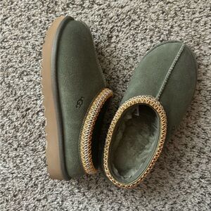 UGG - Brand new